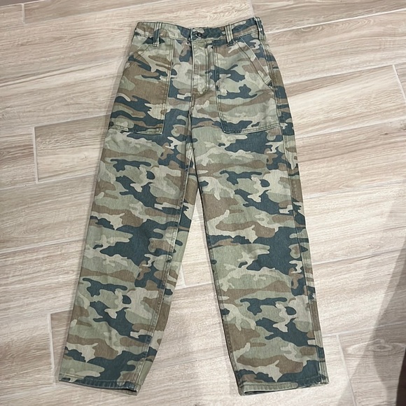 Free People utility camo jeans pants size 25 high waist rise We The Free cargo - Picture 5 of 14